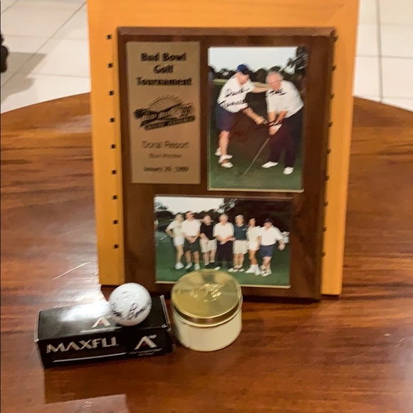 Exclusive SEAN CONNERY CUSTOM “007” AUTOGRAPHED. - Picture 2 of 5